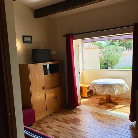 T2 Avec Piscine Apartment